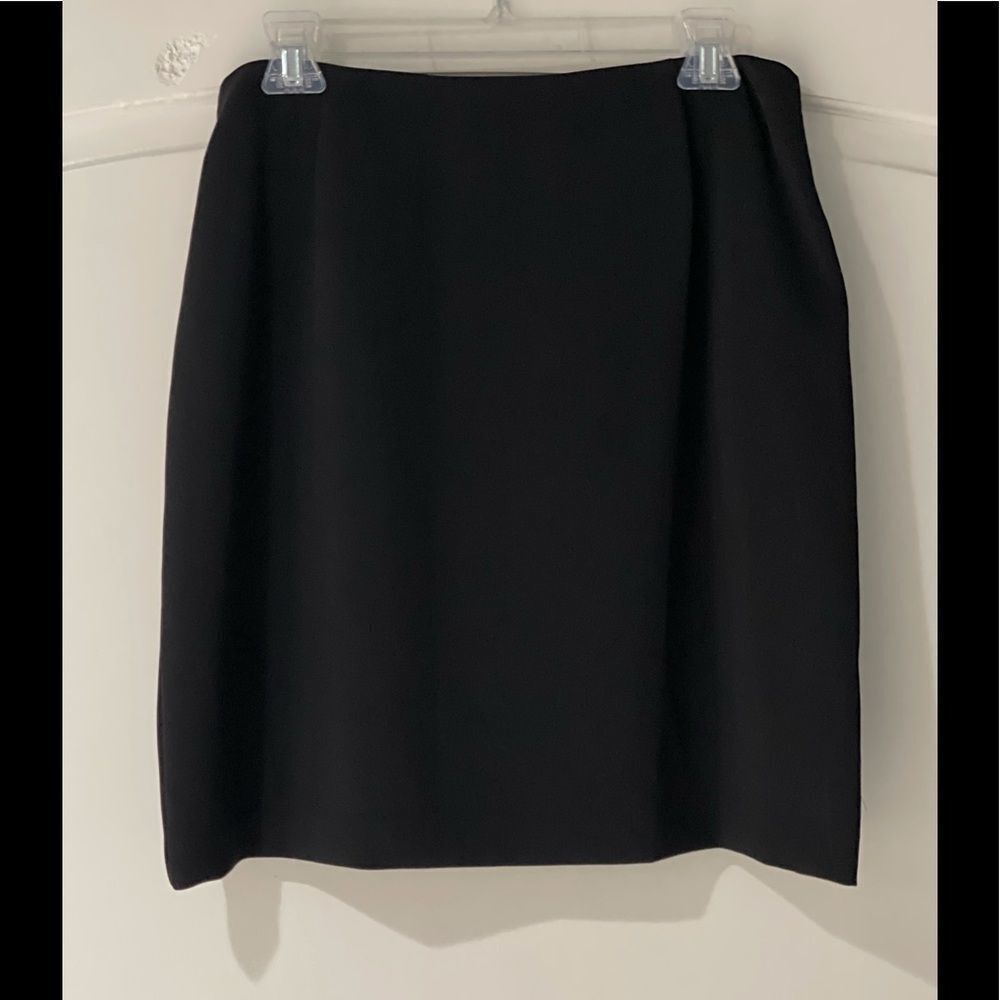 Alia black skirt 20 inches long